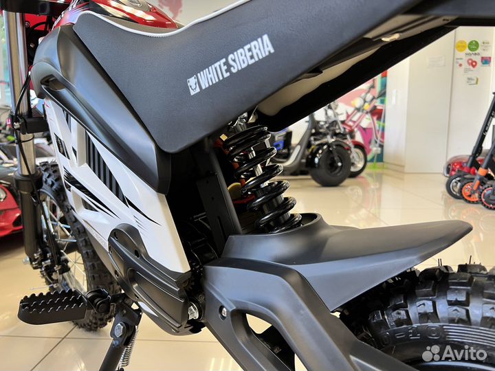 Электромотоцикл White Siberia Sochi 1300W