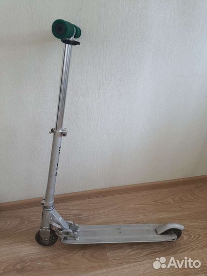 Самокат складной двухколесный б/у Micro
