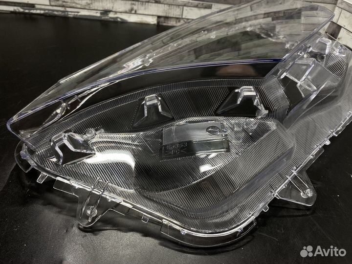 Стекло фары Toyota RAV 4 (2015-2019гг.)