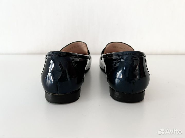 Женские лаковые лоферы Carlo Pazolini размер 36