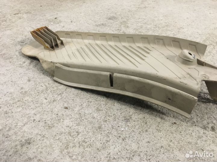 Подставка под ногу Audi A4 B6 (4317)