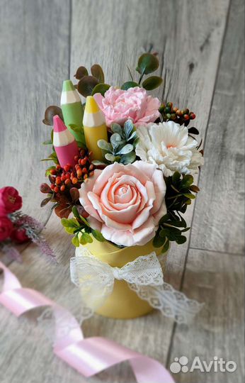 Букет цветов на 1 сентября учителю из мыла
