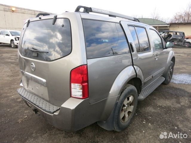 Разбор на запчасти Nissan Pathfinder