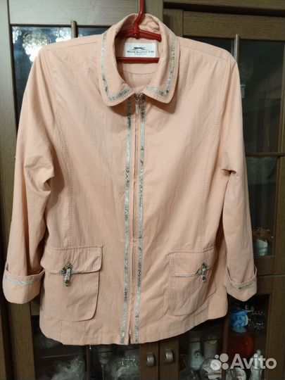 Ветровка женская 54-56 р