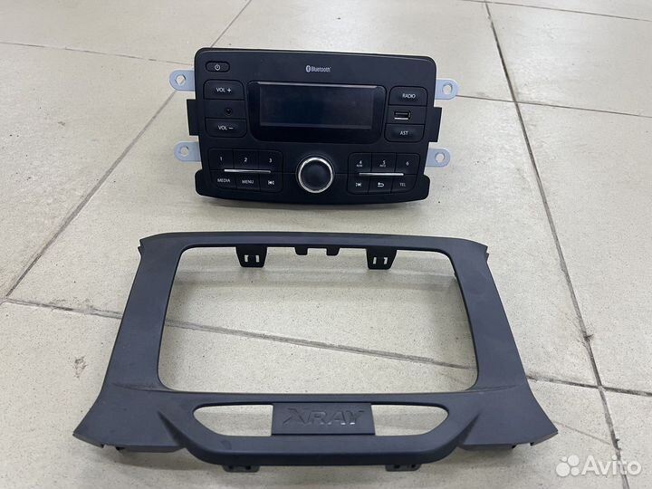 Магнитола штатная LADA x ray