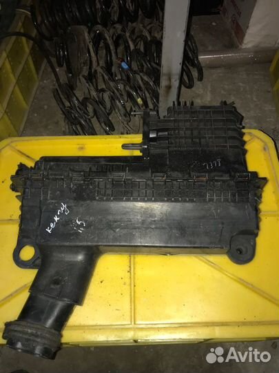 Корпус воздушного фильтра Renault Kangoo KC0 1.5