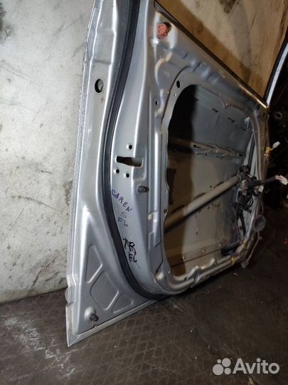 Передняя левая дверь Kia carens 2