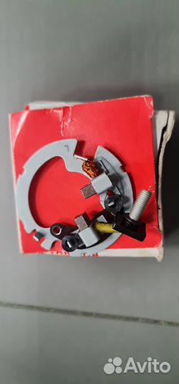 Щеткодержатель Стартера 3HE-81840-00-00 Yamaha