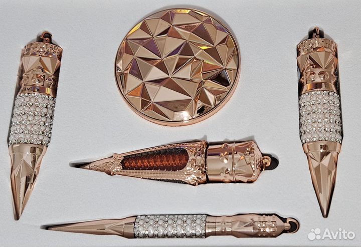 Набор косметики для макияжа 5 предметов