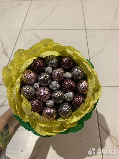 Цветы из конфет