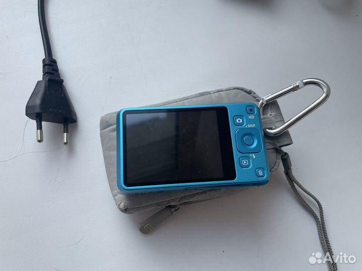 Компактный фотоаппарат Casio Exilim EX-Z800