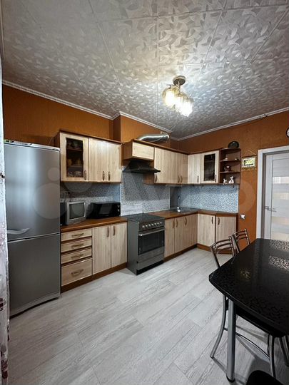 3-к. квартира, 93,8 м², 12/15 эт.