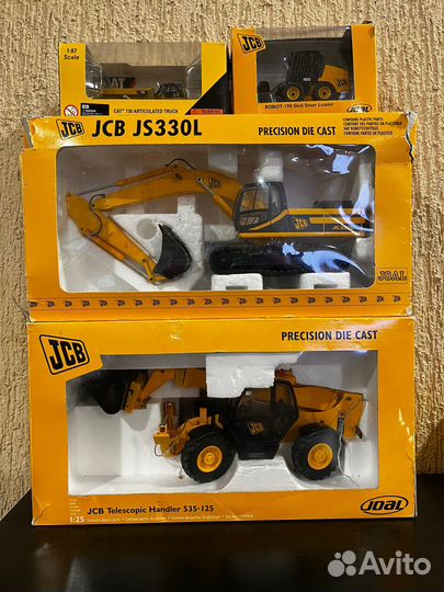 Телескопический погрузчик JCB 535-135 (масшт.1:25)