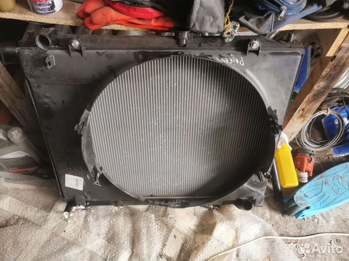 Радиатор охлаждения с диффузором паджеро 4