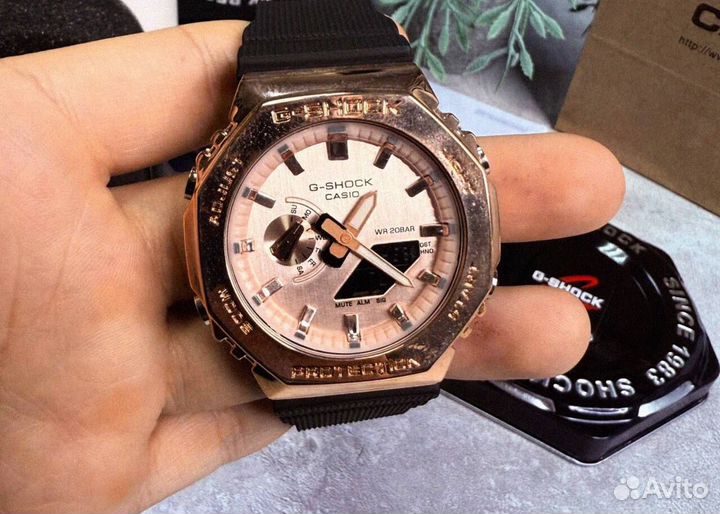 Часы Casio G-Shock GM-2100