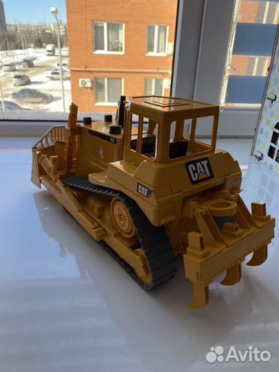 Трактор большой брудер