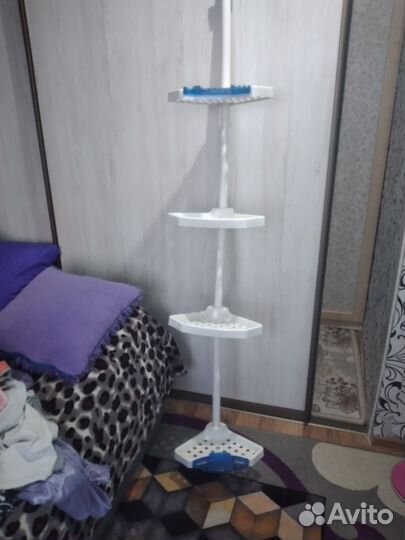 Угловая полка для ванной