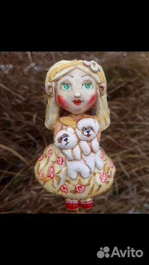 Елочная игрушка куколка
