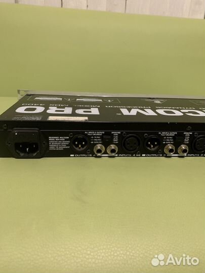 Компрессор 4канальный Behringer Mdx4400