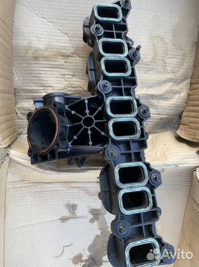 Впускной коллектор Ford transit tt9 BK2Q 9424-CD