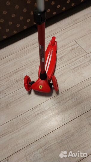 Самокат детский трехколесный новый