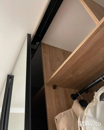 Шкаф купе под потолок