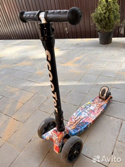 Самокат детский трехколесный