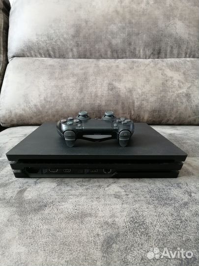 Ps4 pro 1tb + 36 игр