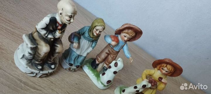 Статуэтка старинная (Голландия)