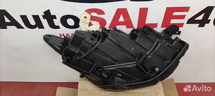 Фара левая Hyundai Sonata 8