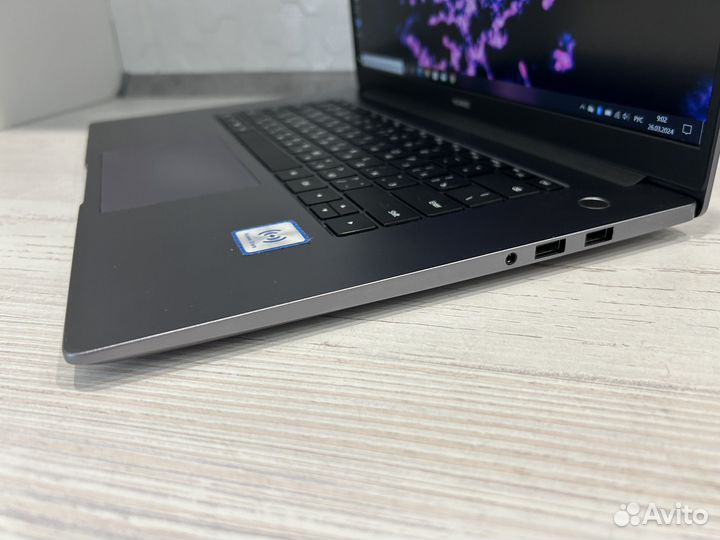Huawei matebook d15 ryzen 5
