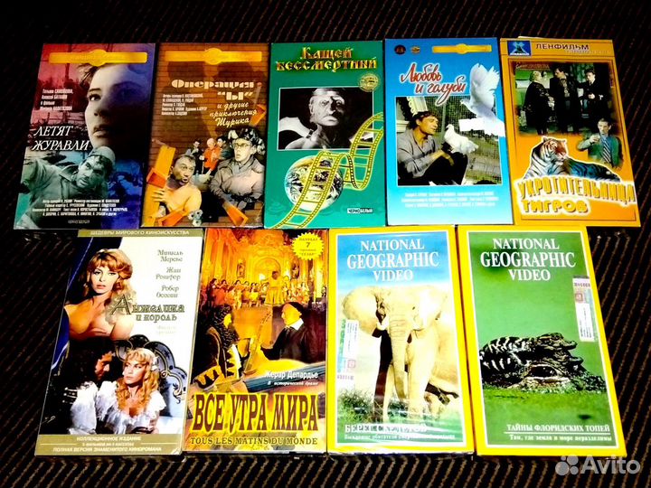 Видеокассеты с фильмами. Новые. Запечатанные