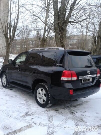 Toyota Land Cruiser 200