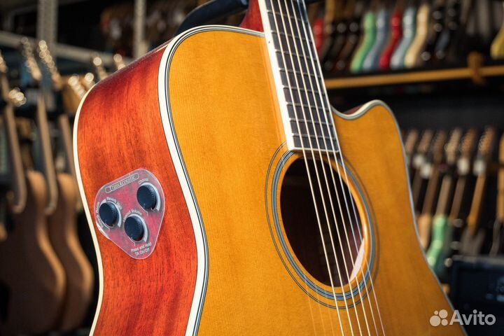 Трансакустика Yamaha FGC-TA Vintage Tinted