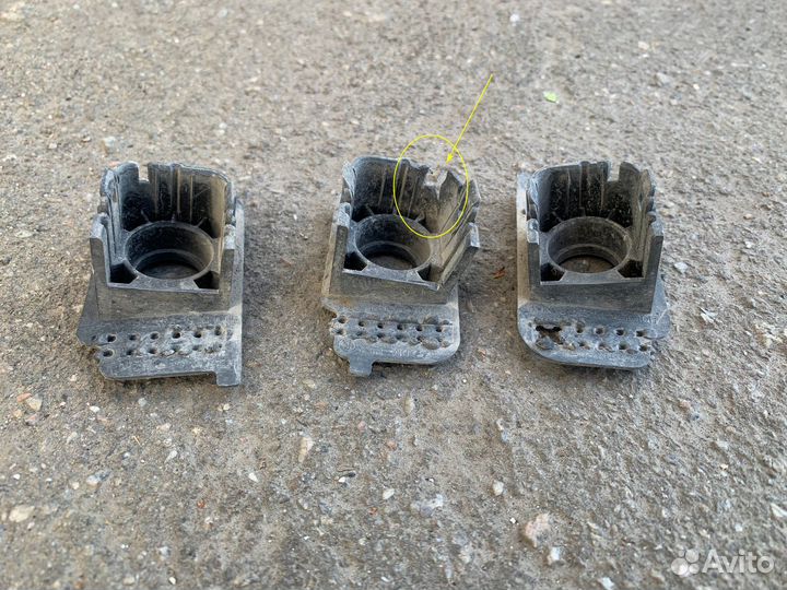 Кронштейн датчика парковки задней юбки Santa Fe 3