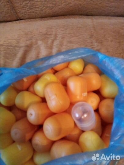 Яйца пластиковые