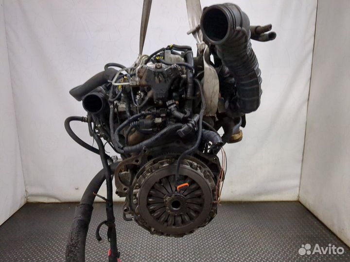 Двигатель Hyundai Trajet, 2004