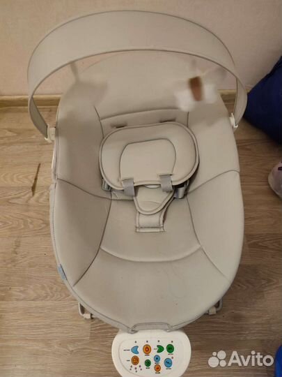 Шезлонг для новорожденных