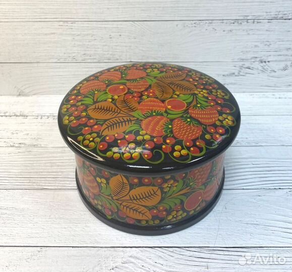 Шкатулка круглая с Хохломской росписью