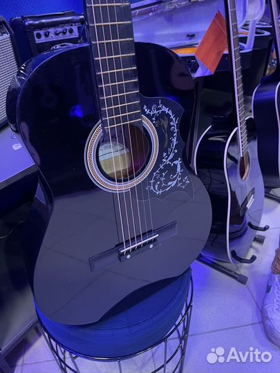 Гитара новая