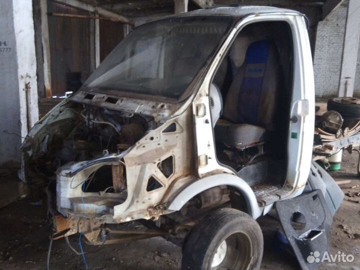 Продам кабину под ремонт