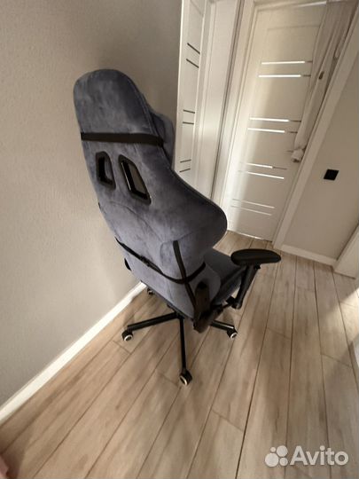 Компьютерное кресло игровое