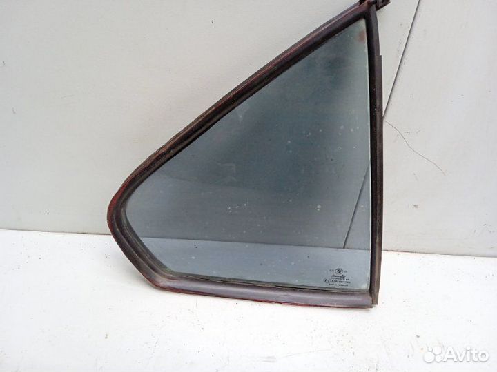 Стекло двери задней правой Bmw 3-Series E36