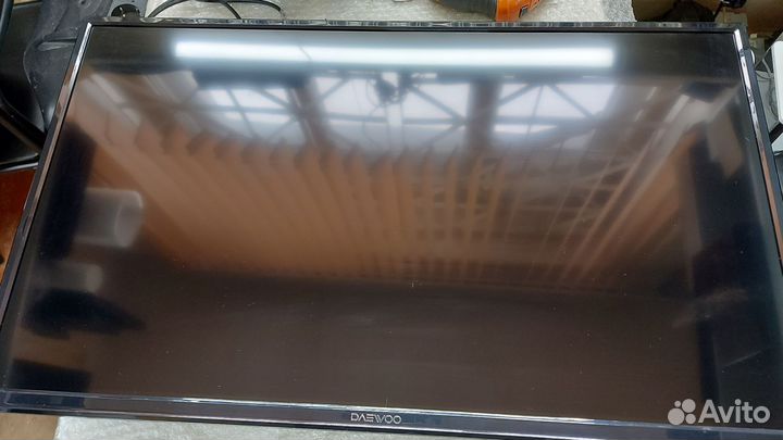 Телевизор samsung 32, Daewoo 32