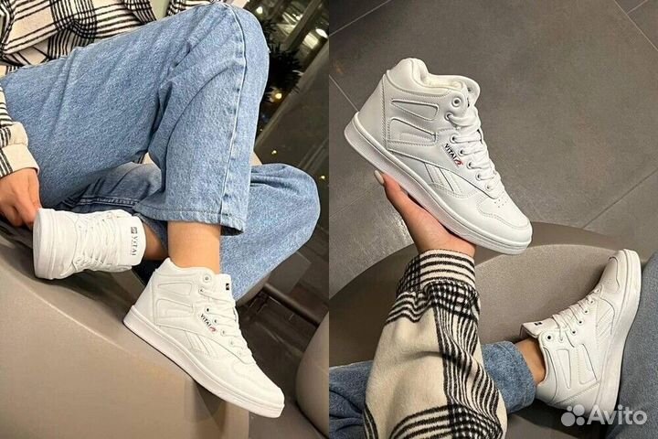 Кроссовки женские