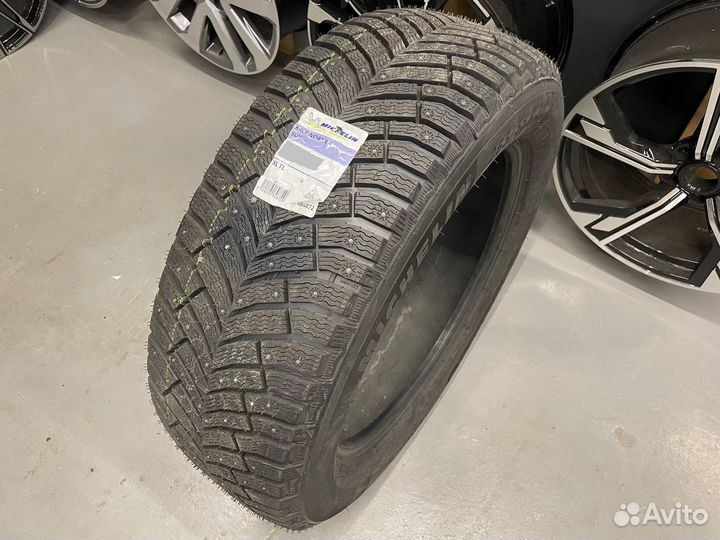 Michelin X-Ice North 4 235/50 R19 103T