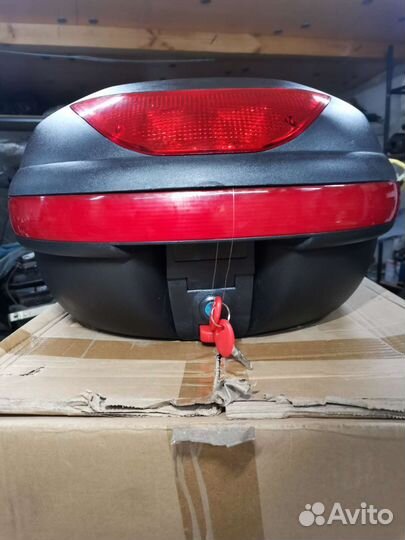 Кофр быстросъёмный для мотоцикла, мопеда, скутера