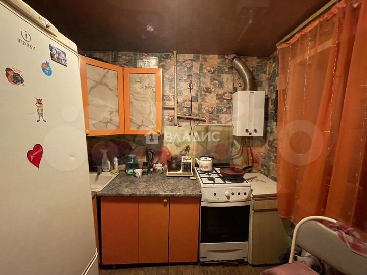 2-к. квартира, 43,7 м², 1/3 эт.