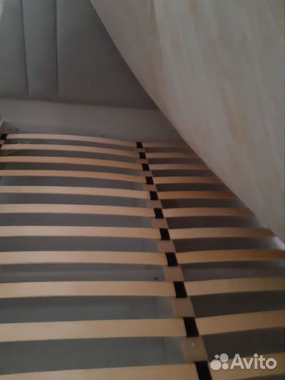 Кровать с матрасом