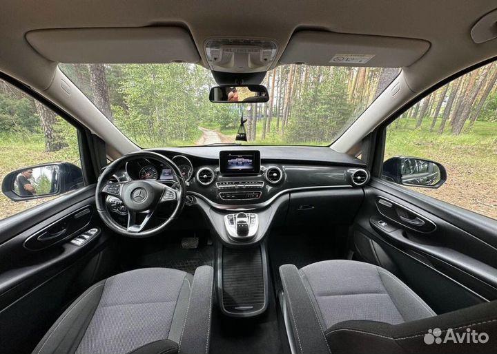 Водитель на своем авто